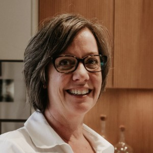 Kate Roche of Dolce Lusso Artisan Cakes