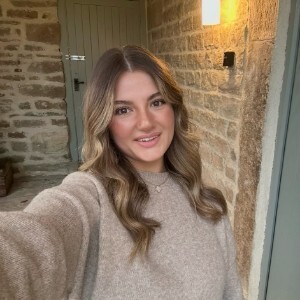 Beth Brindley, Senior Marketing Executive at Guides for Brides