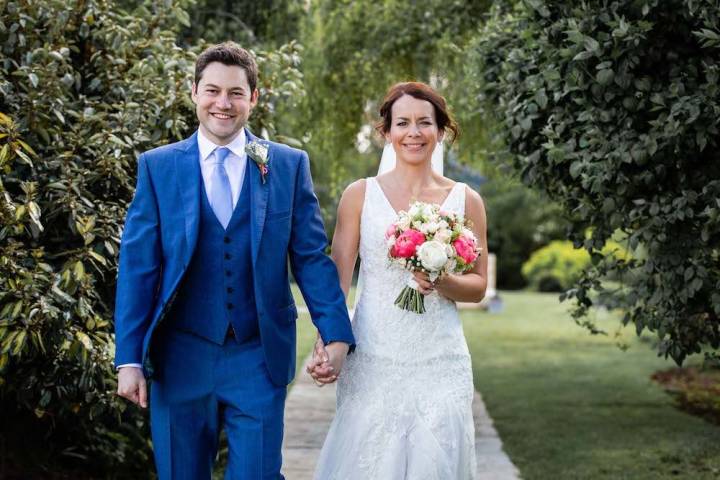 Ashleigh and Matt - Outdoor Barn Wedding in Oxfordshire gallery image