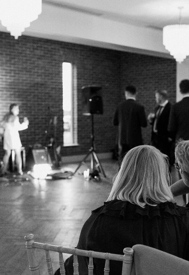 Wedding evening live entertainment