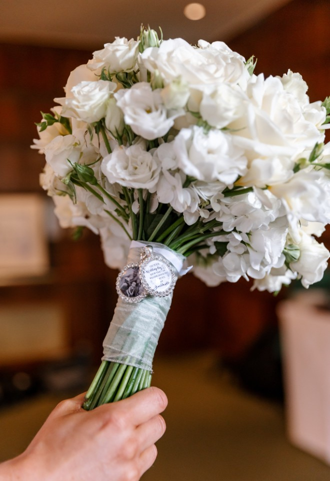 Bridal bouquet with memory charm