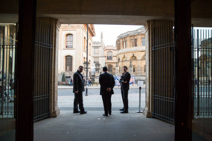 Guides for Brides Customer Service Awards 2019 Winners! gallery image