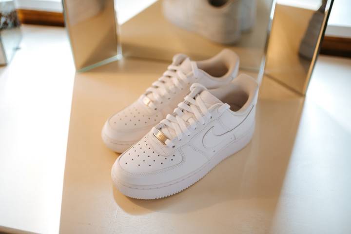 Ellie and Kevin - Stunning Manor House Wedding Venue in Wiltshire gallery image