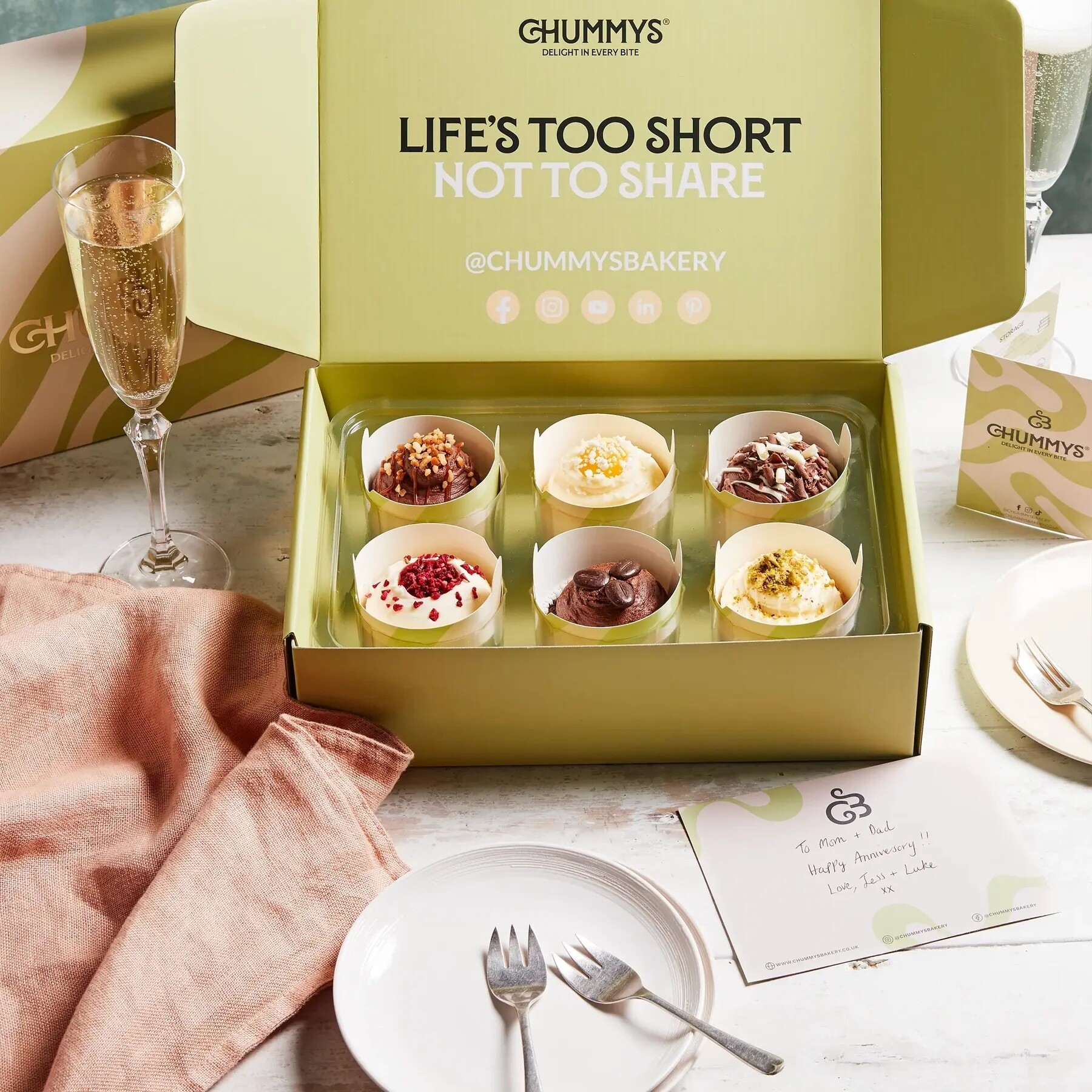 cupcake gift box for bridesmaid gifts