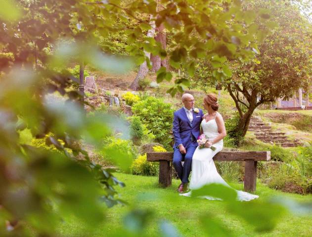 Sarah and Anthony - Beautiful Hotel Wedding in Surrey gallery image