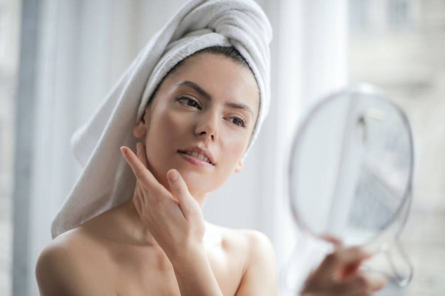 Bride looking after her skin in the months before her wedding