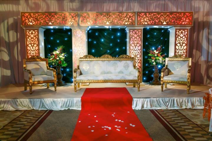 Komal and Rajan - A Large Traditional Indian Wedding in Essex gallery image