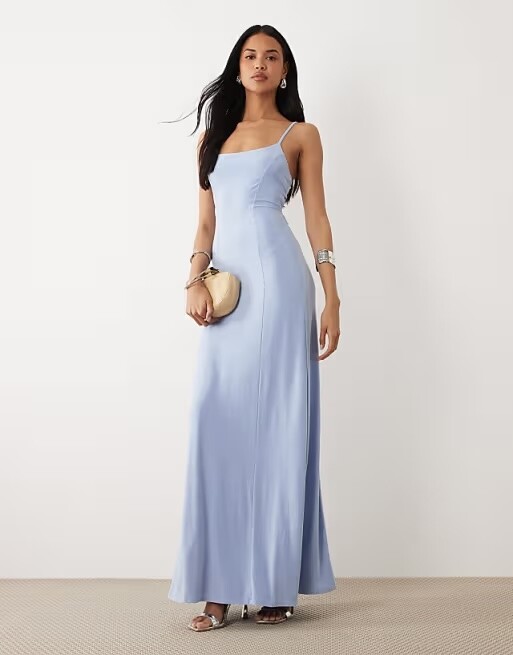 Wedding Outfits and Bridesmaid Dresses for Teens | Guides for Brides Wedding Outfits and Bridesmaid Dresses for Teens | Guides for Brides