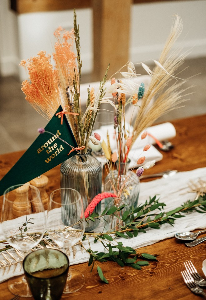 Table decor with dried flowers