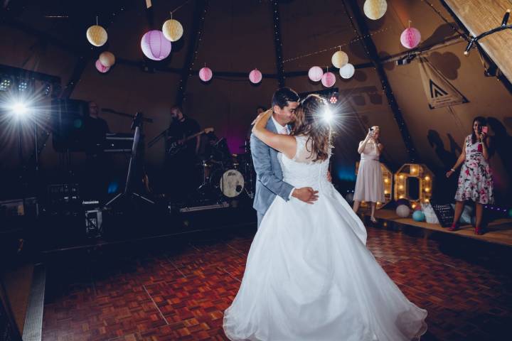 Michelle and Luke - An Fun Outdoor Tipi Wedding in Worcestershire gallery image