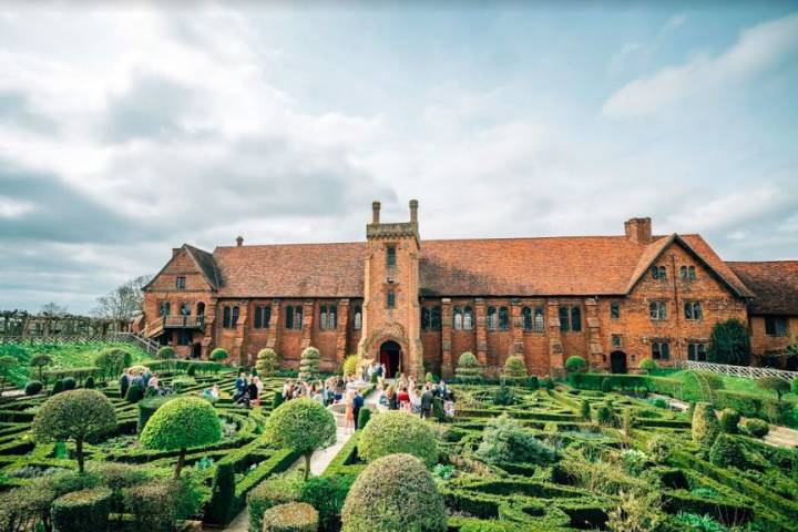 Beverley and Victoria - A Rustic Wedding at Hatfield House in Hertfordshire gallery image