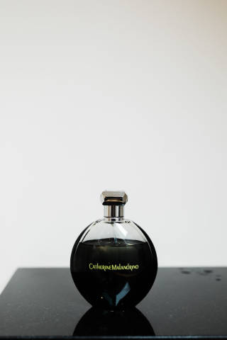 Kerrie and Tom - An Elegant Barn Wedding in Sussex gallery image