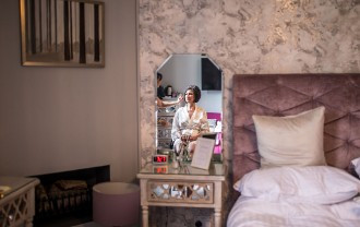 bride  getting ready