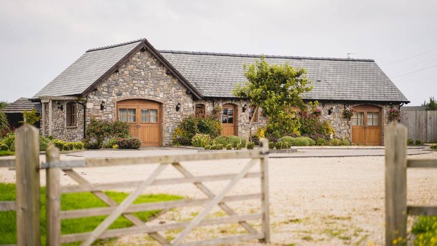 Sarah and Ryan - Welsh Wedding in a Countryside Wedding Venue gallery image