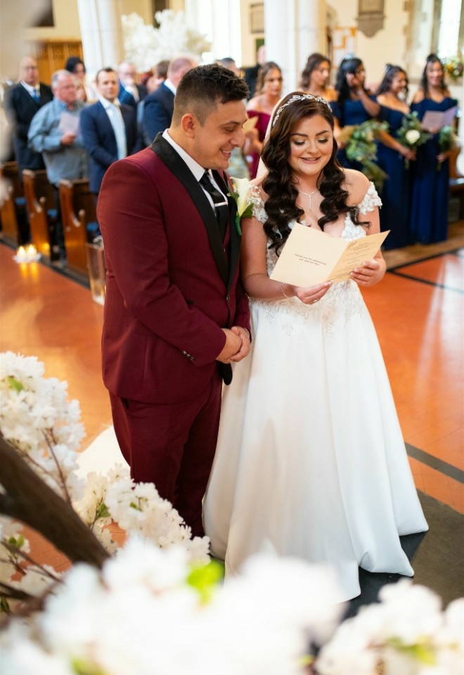 Bride and Groom at St Peter & St Pauls Church in Greater Missenden