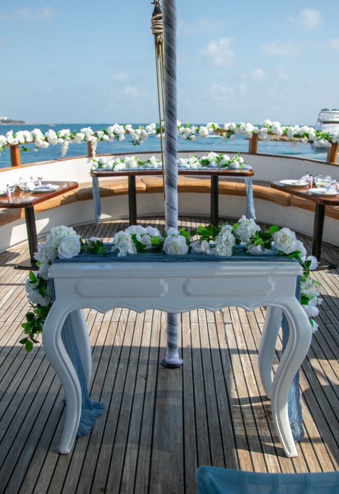 Exclusive Yacht Weddings