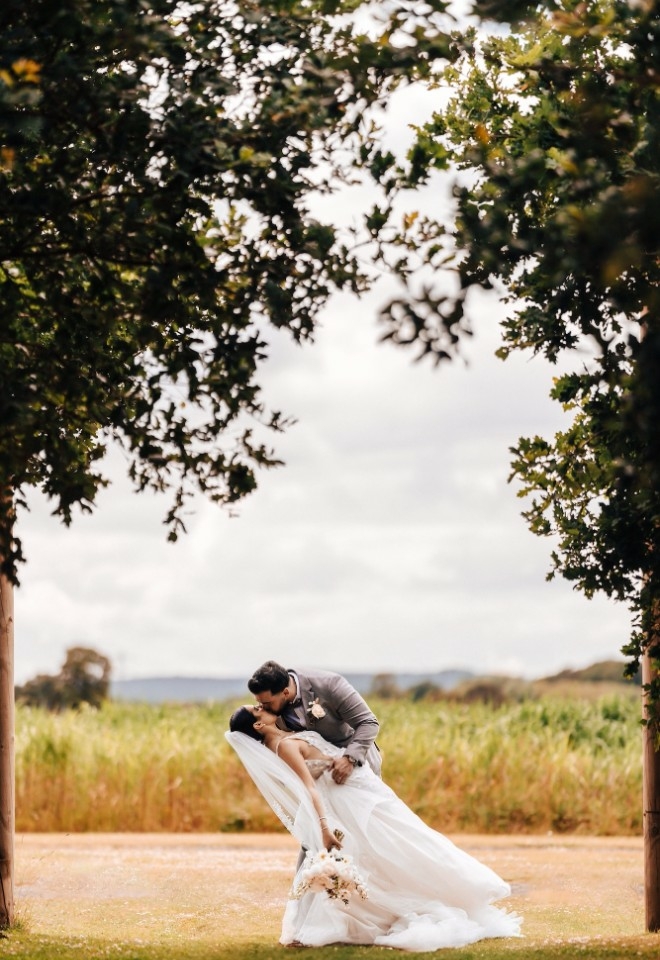 Sophie and Nathan outdoor photo shot