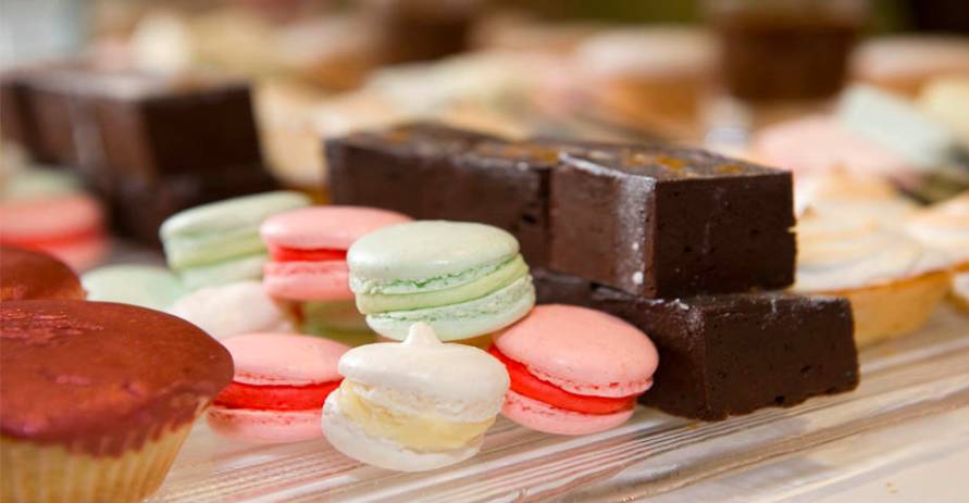 food by dish macarons