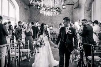 Lapstone Barn Real Wedding