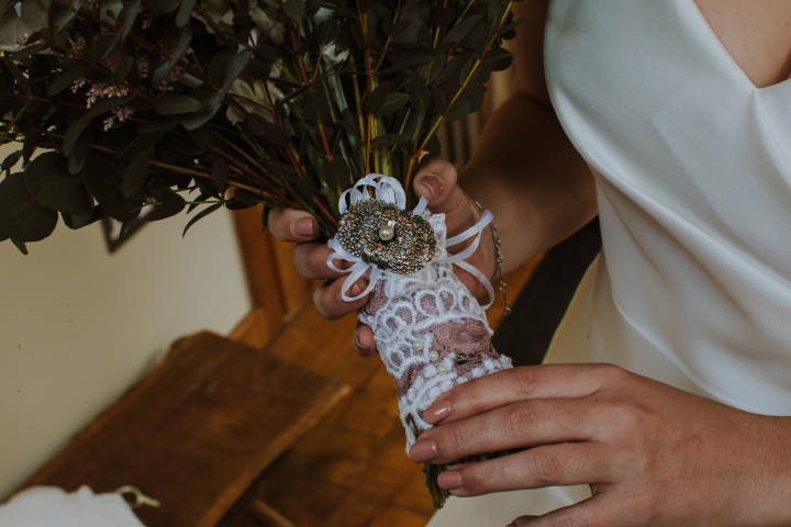 Brett and Amy - A Spring Barn Wedding in Oxfordshire gallery image