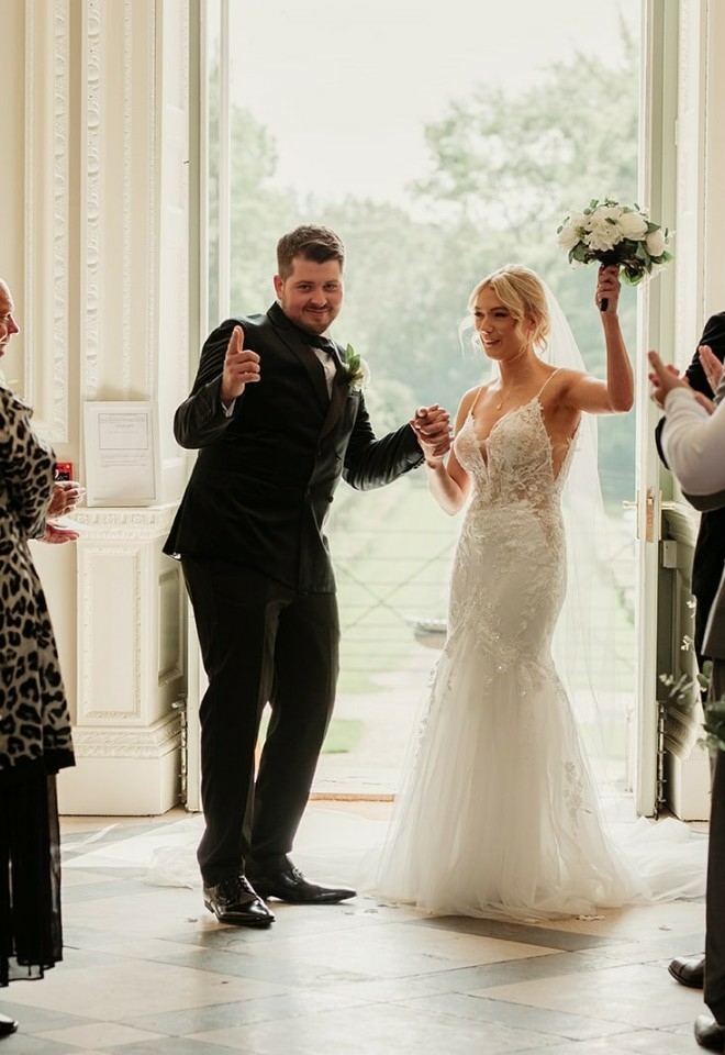 Chloe and Willian dancing