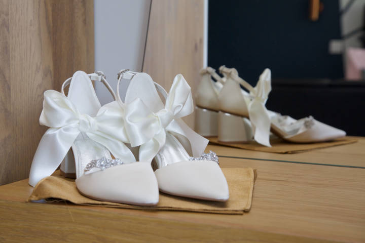 Lauren and Adam - A Rustic Summer Wedding in Hampshire Golf Club gallery image