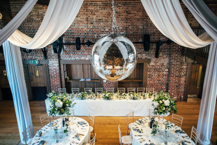 Jessica and Jason - A Stylish Flower-Filled Barn Wedding in Essex gallery image