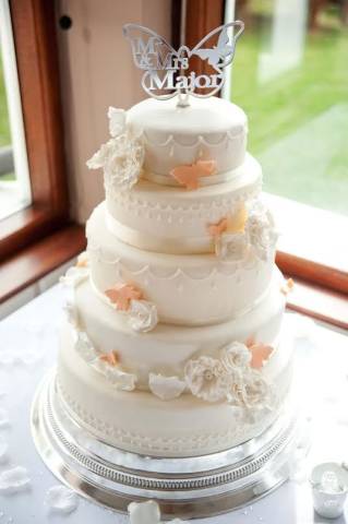 Jamie and Suzy - A Wedding Full Of Entertainment gallery image