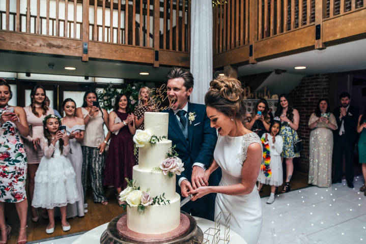 Jessica and Jason - A Stylish Flower-Filled Barn Wedding in Essex gallery image