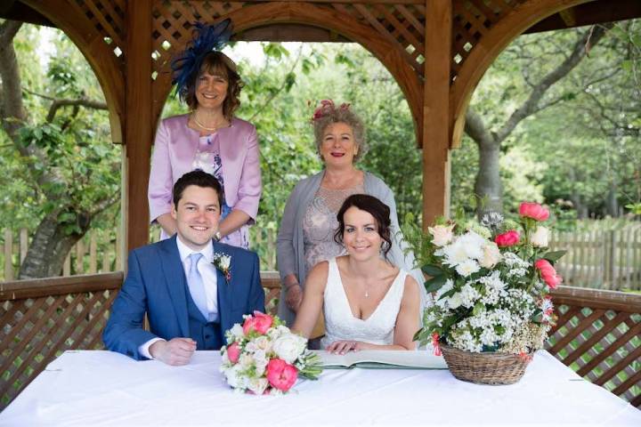 Ashleigh and Matt - Outdoor Barn Wedding in Oxfordshire gallery image