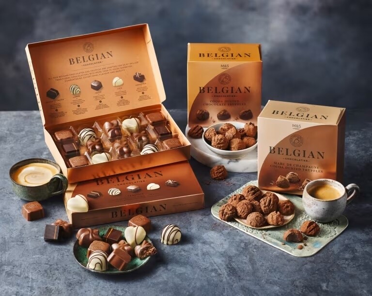 chocolate box set for bridesmaid gift