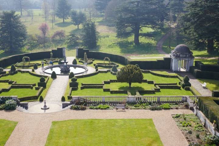 Hollie and Thomas - A Seaside Proposal gallery image