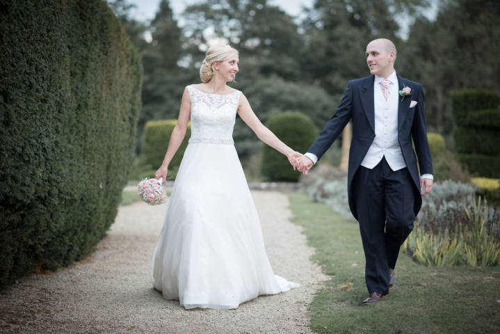 Sarah and Gary - A Mansion House Wedding in Oxfordshire gallery image