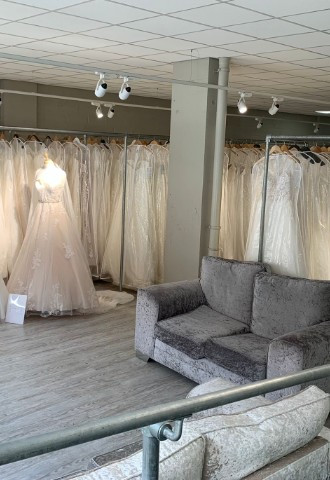 wed2b Surbiton entrance