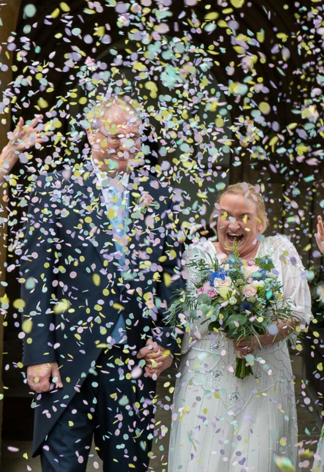Confetti ! (www.davecoxphoto.co.uk)