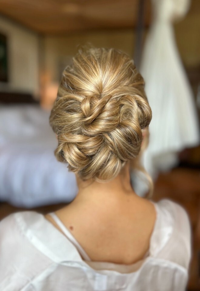 bridal hair by Charlotte Cromer, Oxfordshire