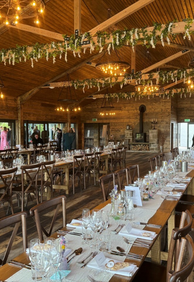  set up banqueting style 