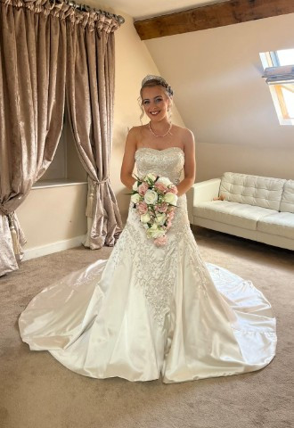 hair and makeup artist Worcestershire