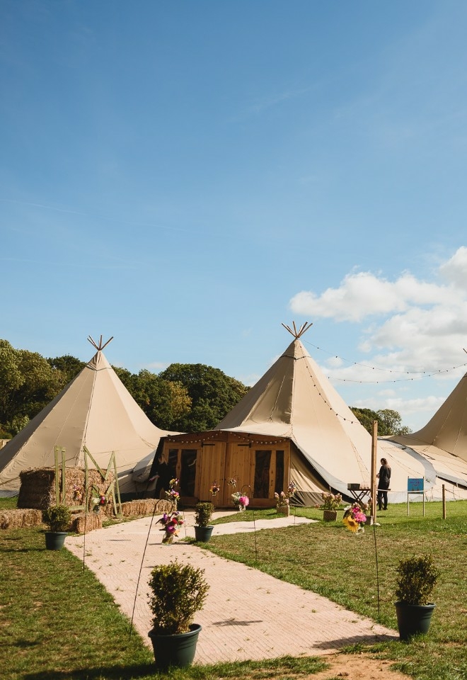 Countryside Tipi Weddings in Kettering, Northamptonshire