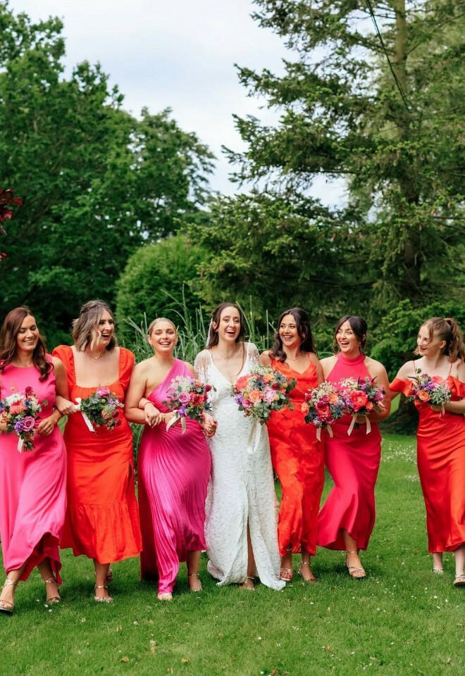 Bride and Bridesmaid at Stanlake Park Vineyard