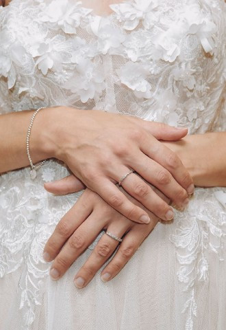 Diamond wedding bands showcased during styled shoot at Caswell House Oxfordshire