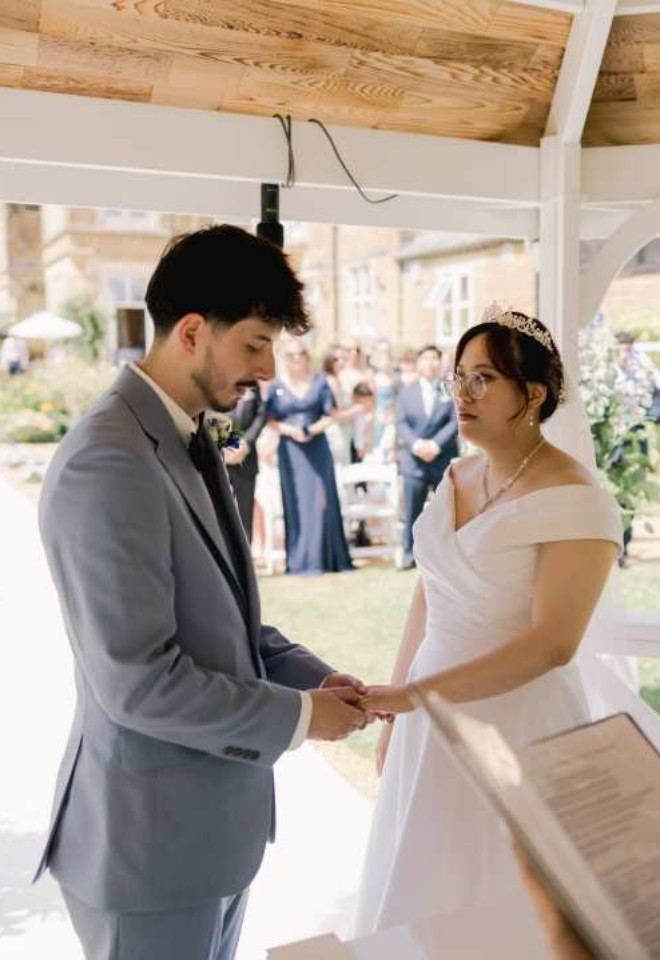 Exchanging rings 