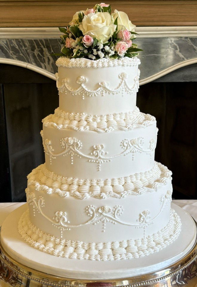 Royal Iced Wedding Cake