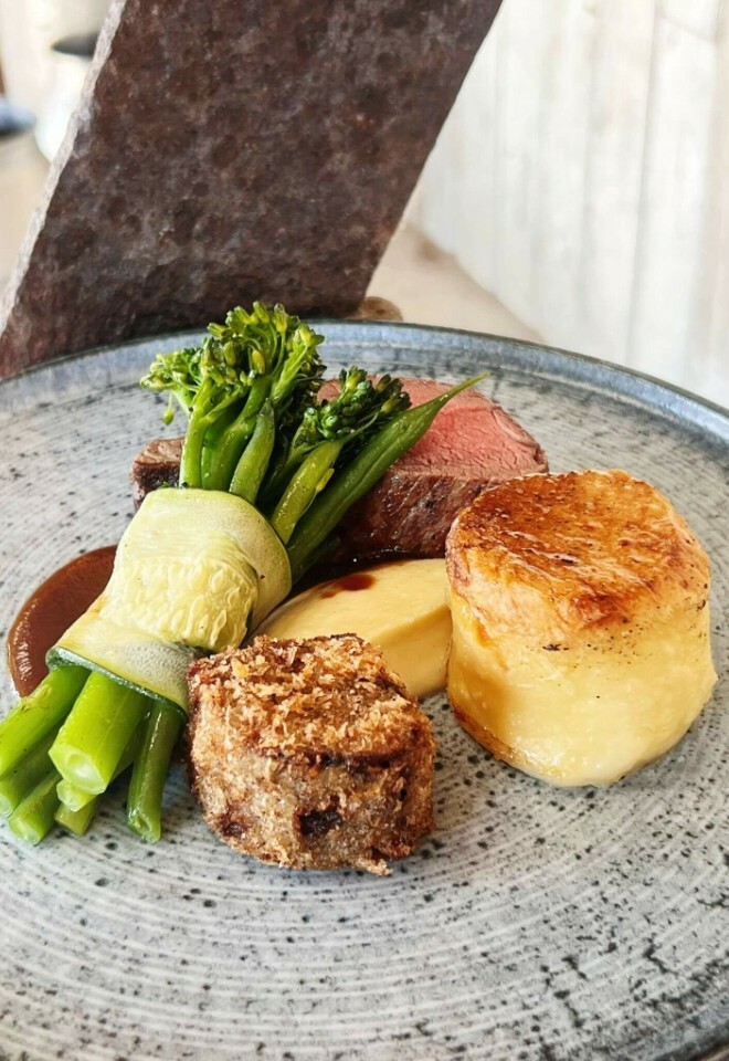 Fillet of beef, haggis bon bon 