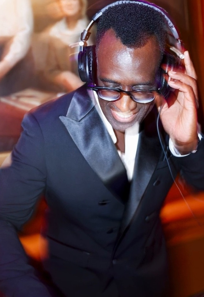 TJL-18-terry-dj-at-decks-tuxedo (1)