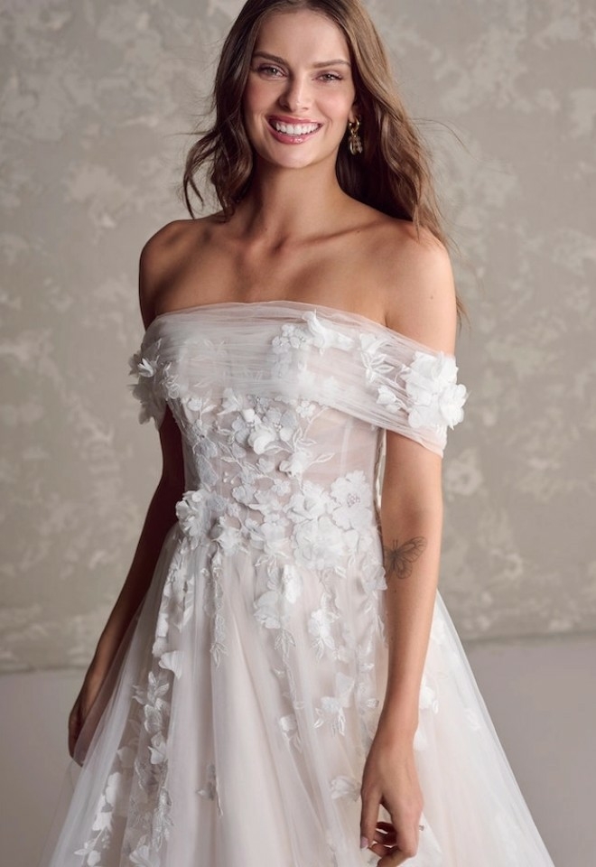 Proposals of Witney - Maggie Sottero - Laila