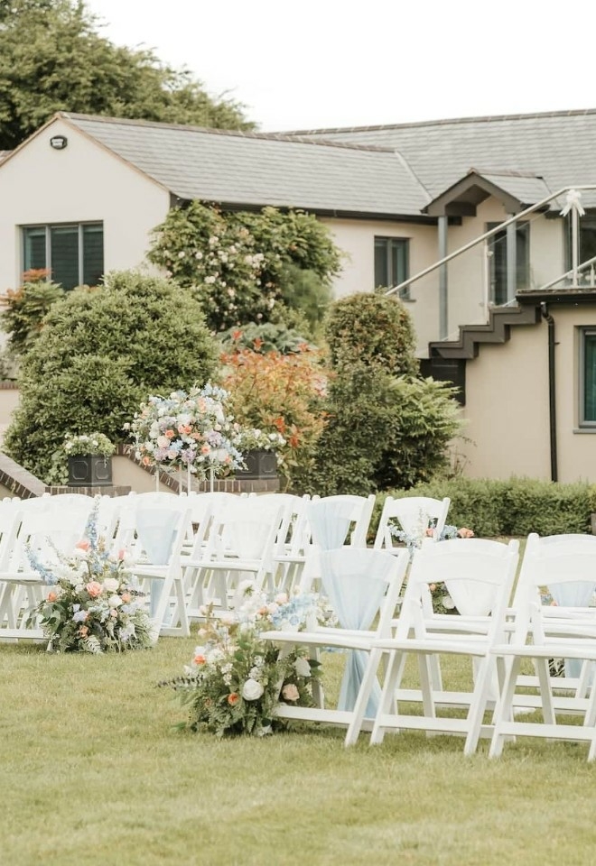 Outdoor ceremony