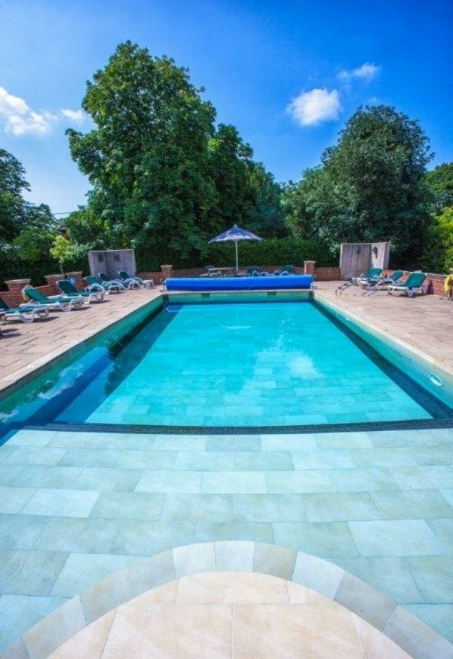 Outdoor Swimming Pool