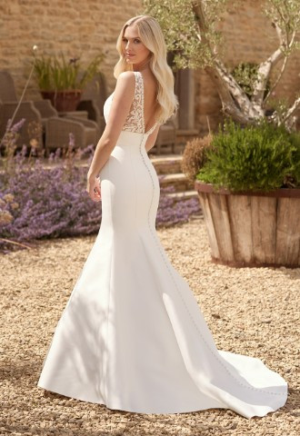 wed2b Designer Bridal Outlet in Stoke-on-Trent