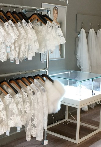 wed2b Swansea wedding dress accessories